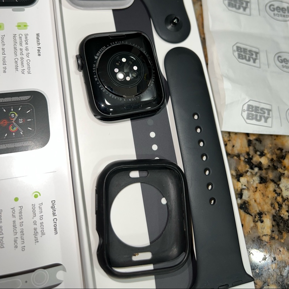 S6 Apple Watch 44mm (black)